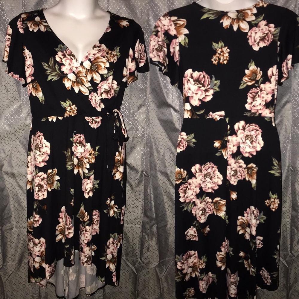 ⬇️Floral faux wrap high low dress